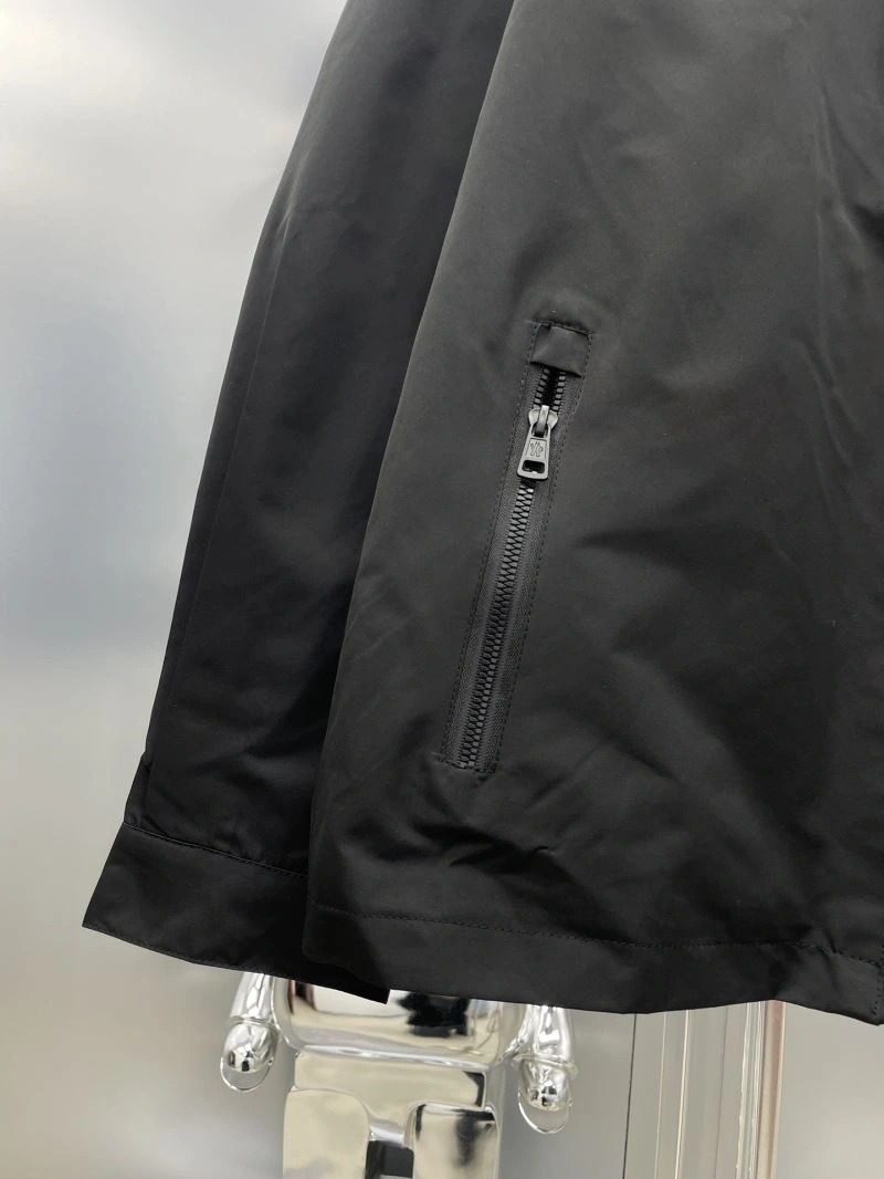 Sustainable Moncler Outwear 142390