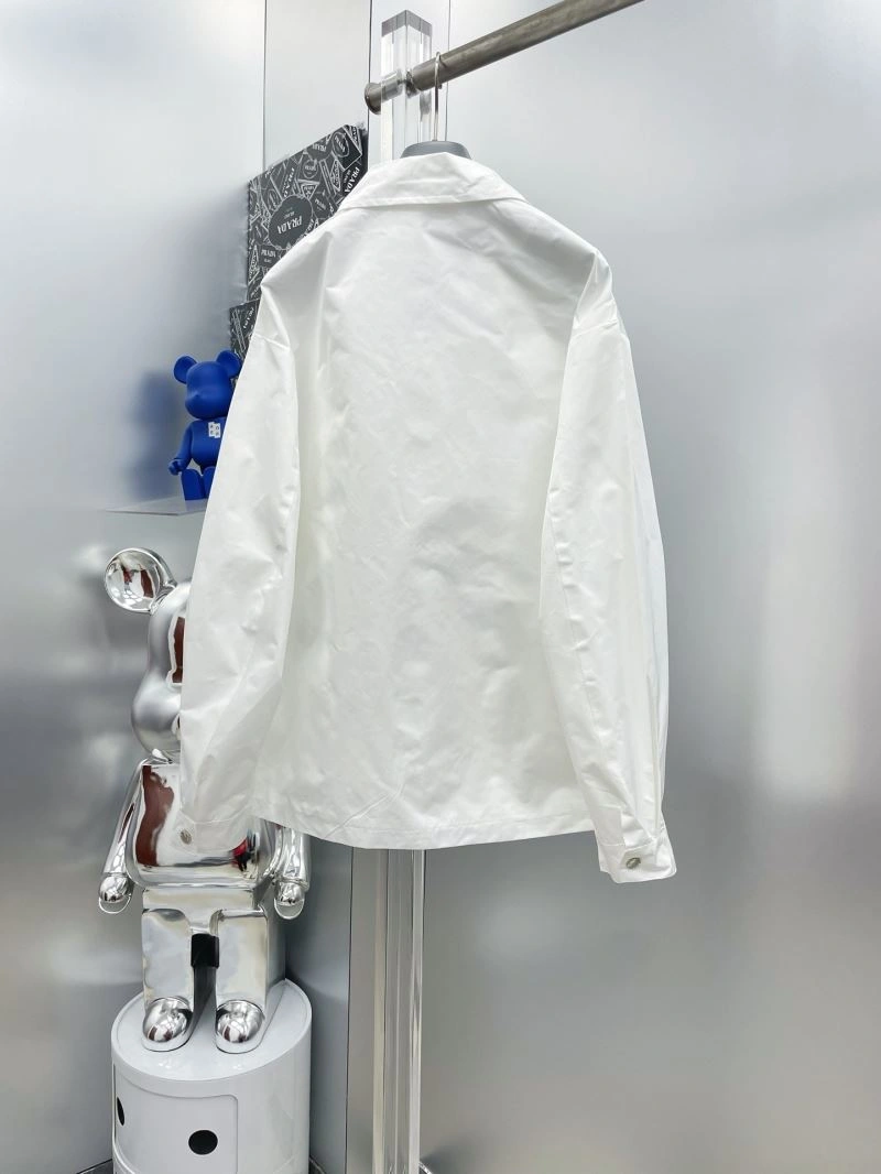 Moncler Outwear Youthful 142392