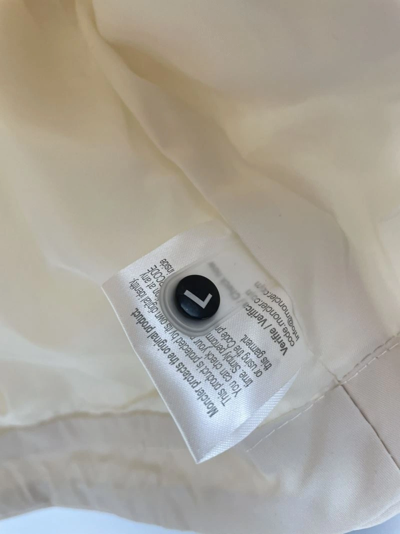 Moncler Outwear EasyCare 142466