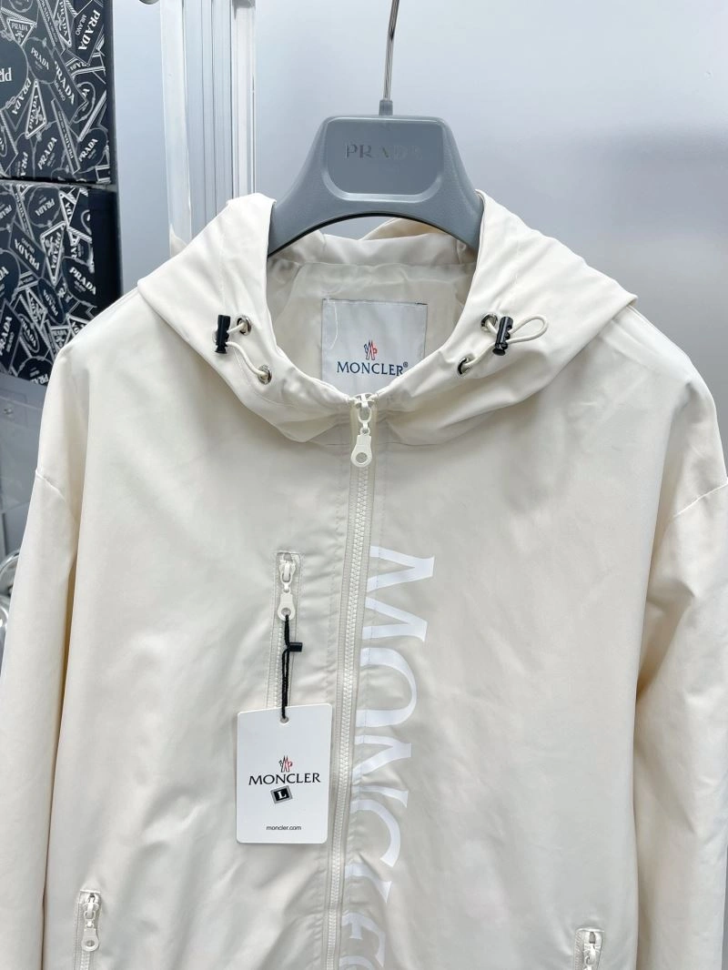 Moncler Outwear EasyCare 142466