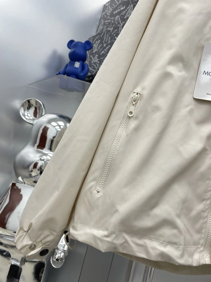 Moncler Outwear EasyCare 142466