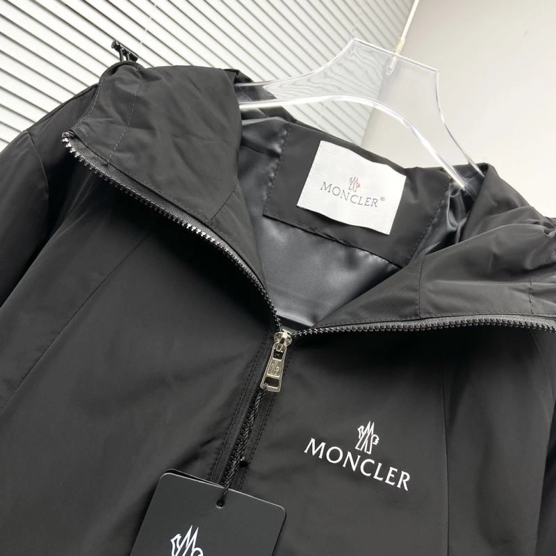 Moncler Outwear Premium 142444