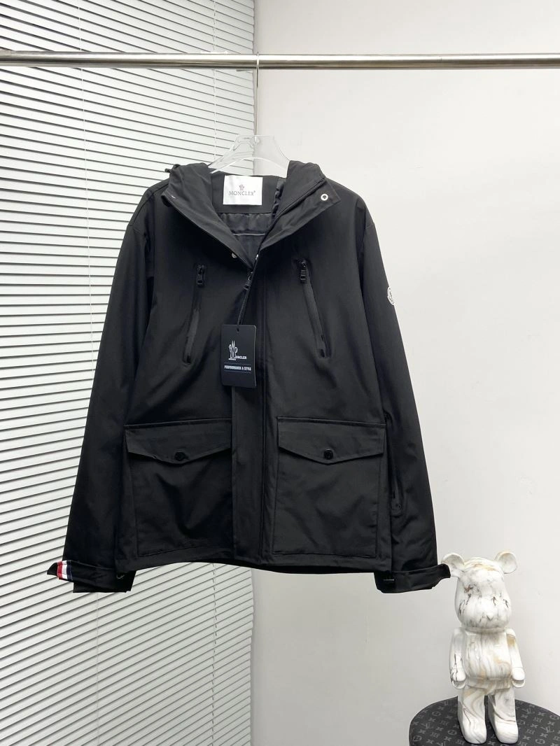 Upgraded Moncler Outwear 142382