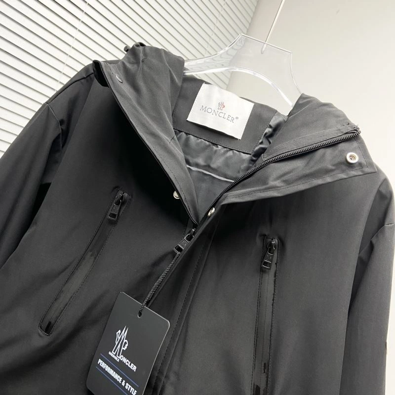 Upgraded Moncler Outwear 142382