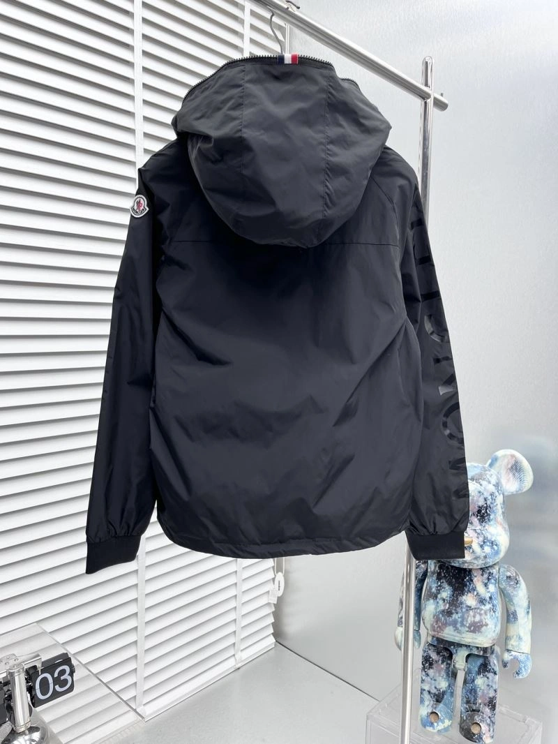 Moncler Outwear EyeCatching 142381