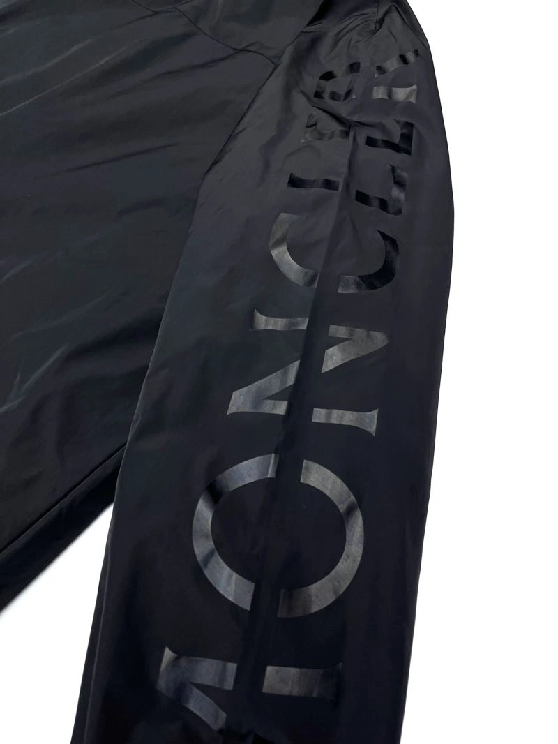 Moncler Outwear EyeCatching 142381