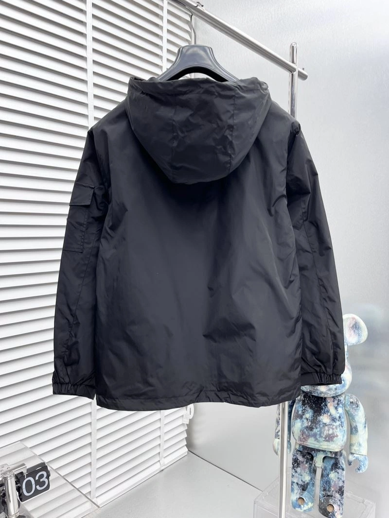 Moncler Outwear ComfortFit 142380