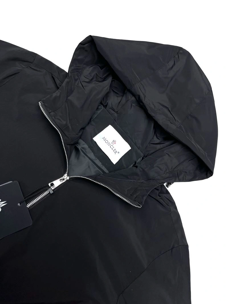 Moncler Outwear ComfortFit 142380