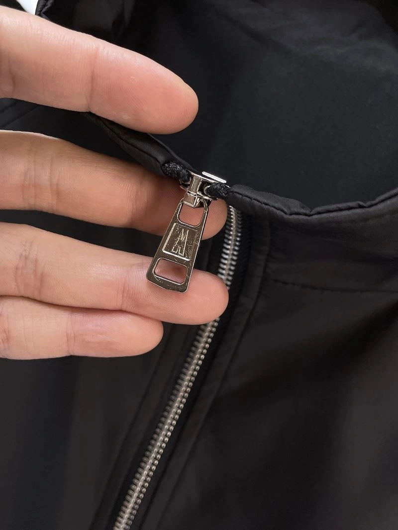 TravelReady Moncler Outwear 142386