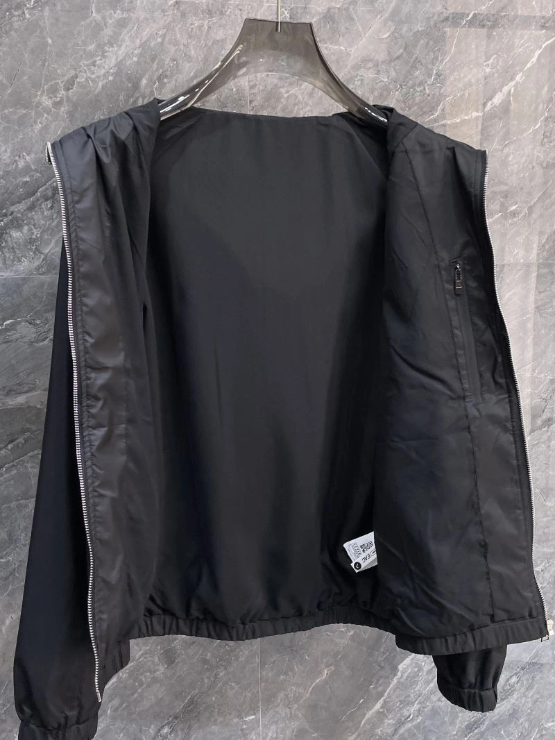 TravelReady Moncler Outwear 142386