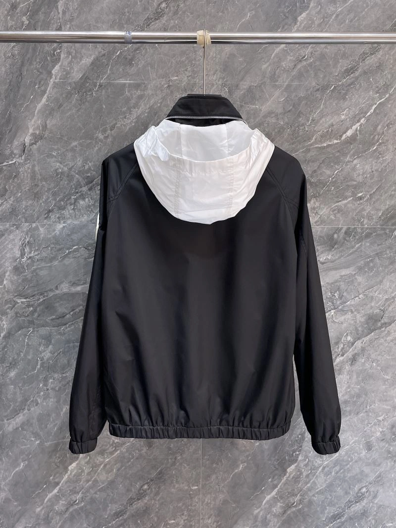 TravelReady Moncler Outwear 142386
