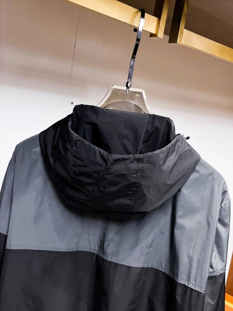 EyeCatching Moncler Outwear 142172