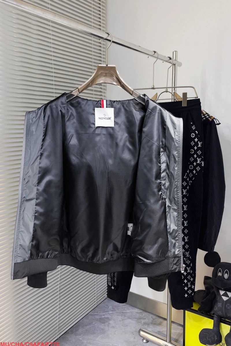 EyeCatching Moncler Outwear 142172