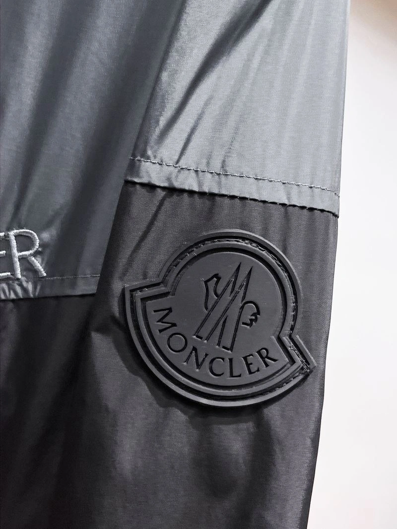 EyeCatching Moncler Outwear 142172