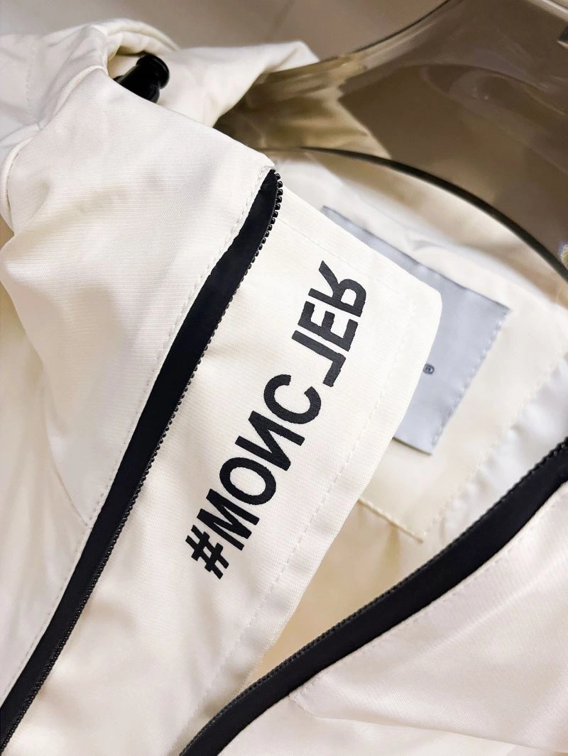 WellDesigned Moncler Outwear 142149