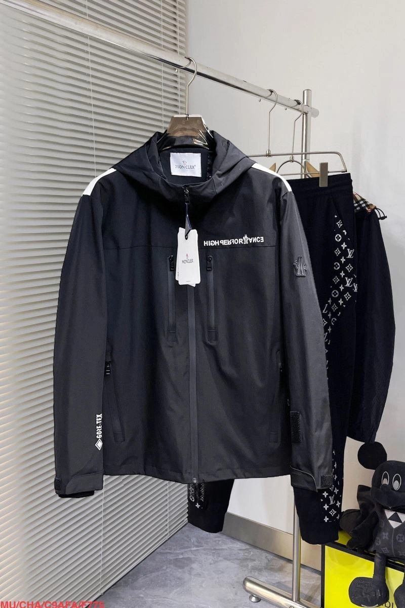 Moncler Outwear Affordable 142150