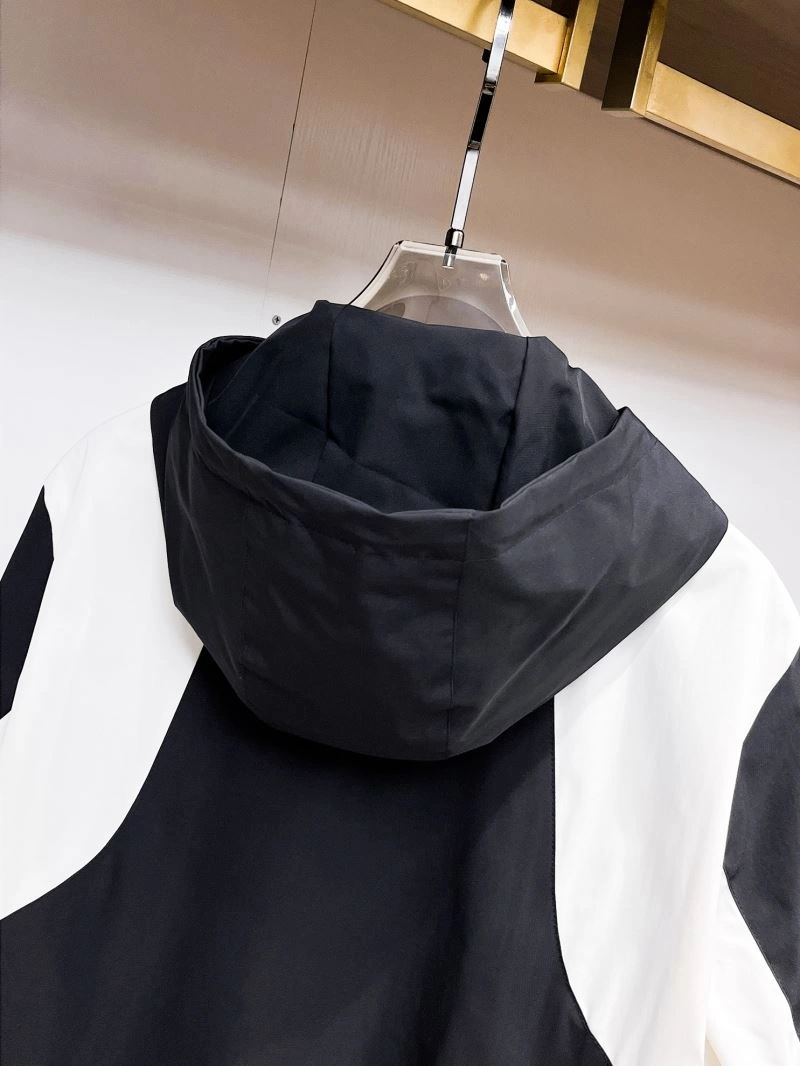 Moncler Outwear Affordable 142150