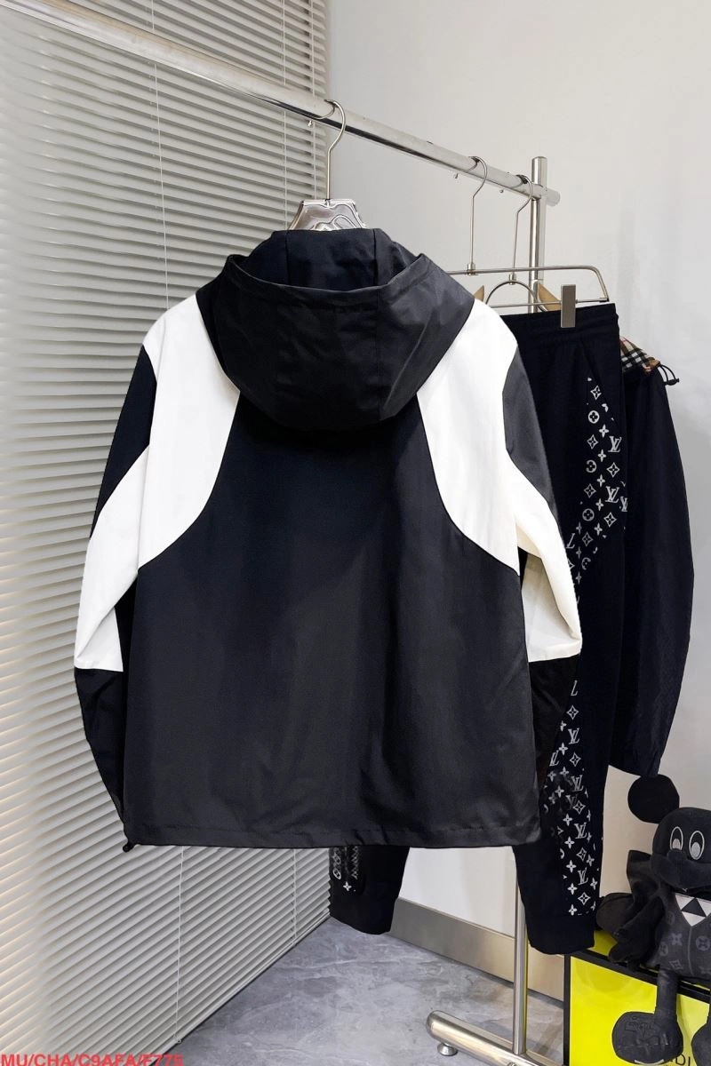 Moncler Outwear Affordable 142150