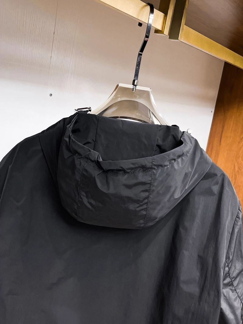 Moncler Outwear Elegant 142158