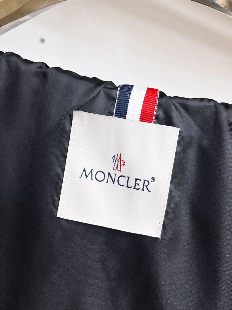 Moncler Outwear SunProtective 142146