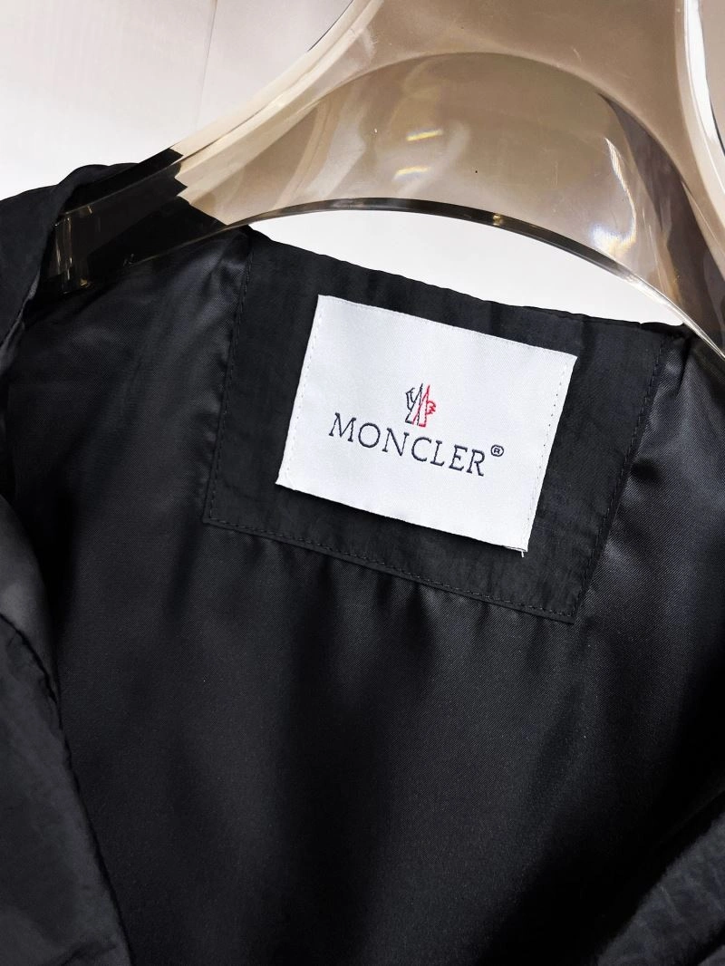 SunProtective Moncler Outwear 142143