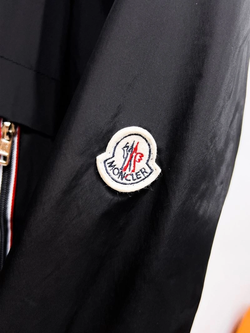 Moncler Outwear Sophisticated 142144
