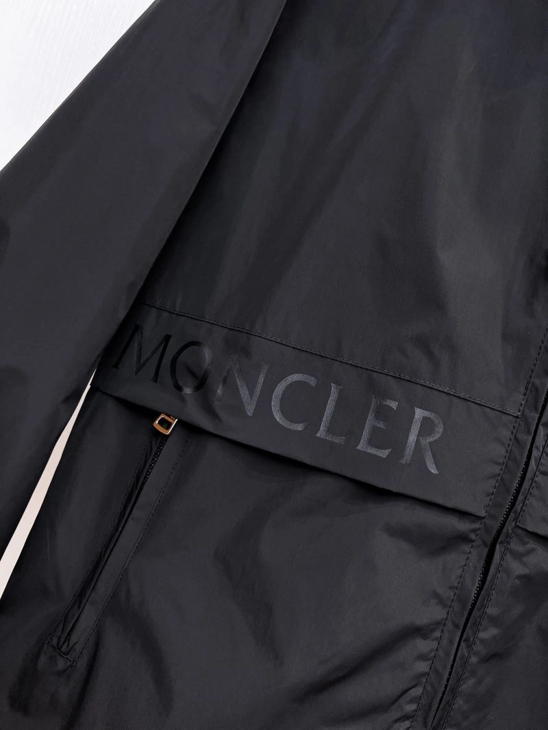 Supportive Moncler Outwear 142142