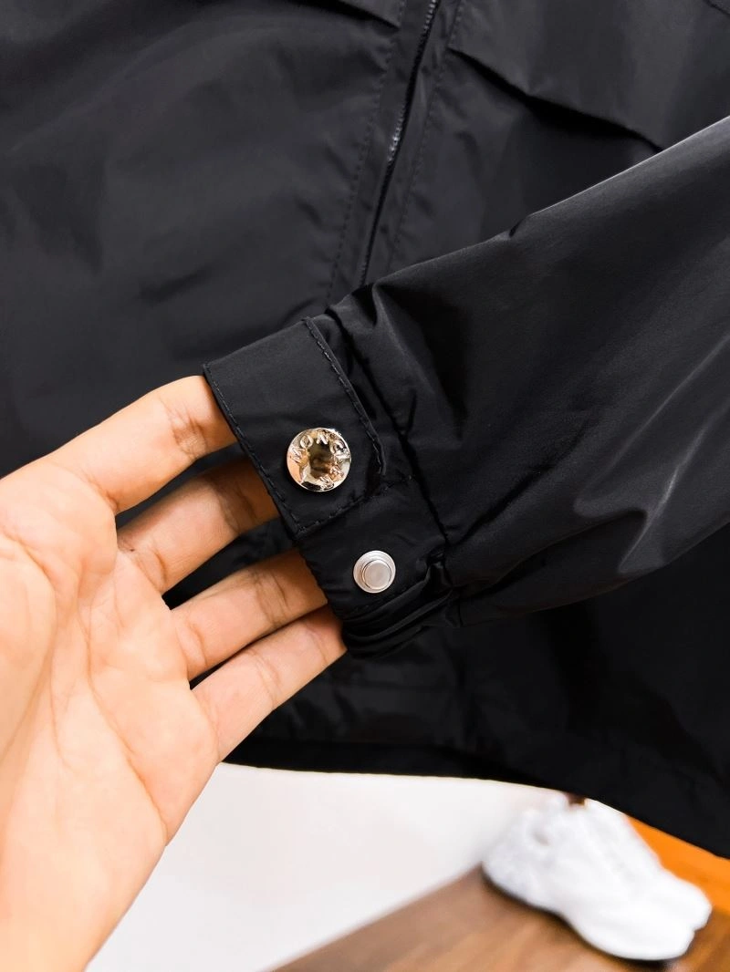 Supportive Moncler Outwear 142142