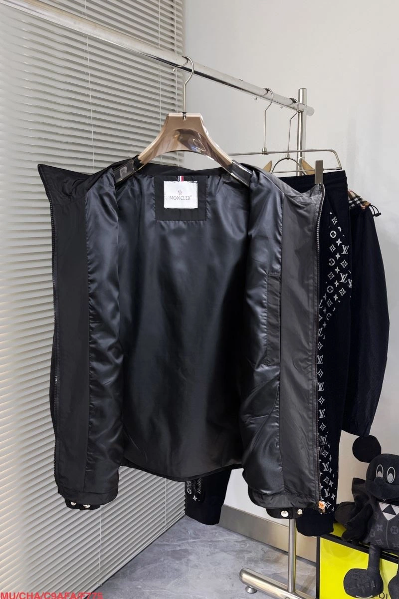 Supportive Moncler Outwear 142142