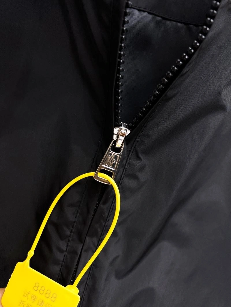 Supportive Moncler Outwear 142142