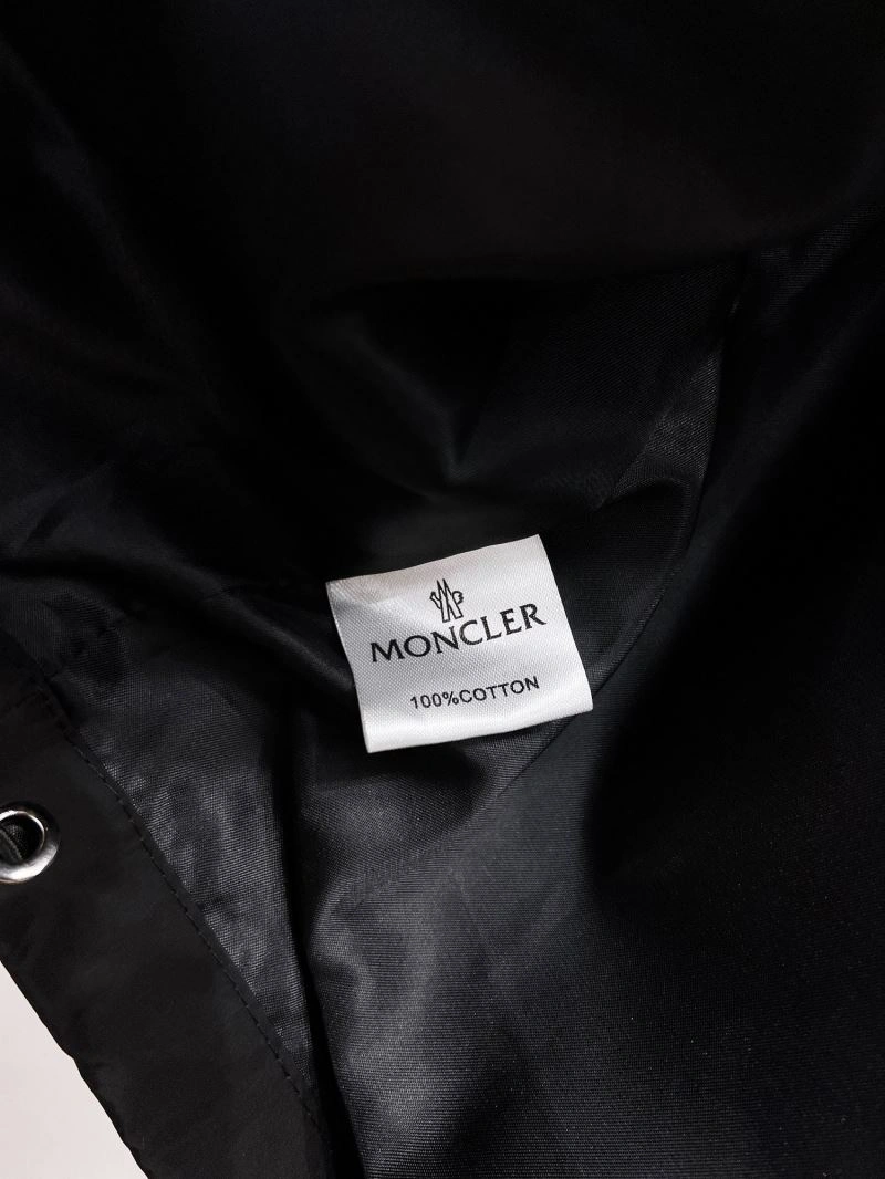 Supportive Moncler Outwear 142142