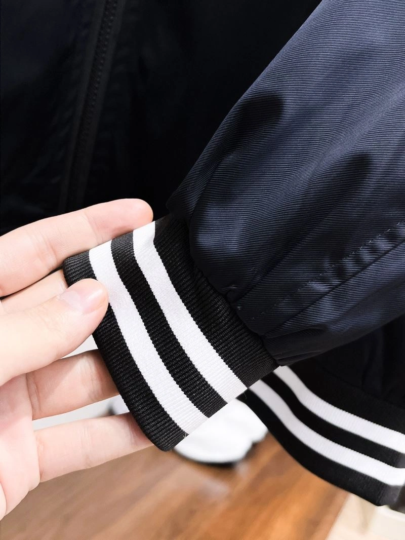 Moncler Outwear ZipUp 142151