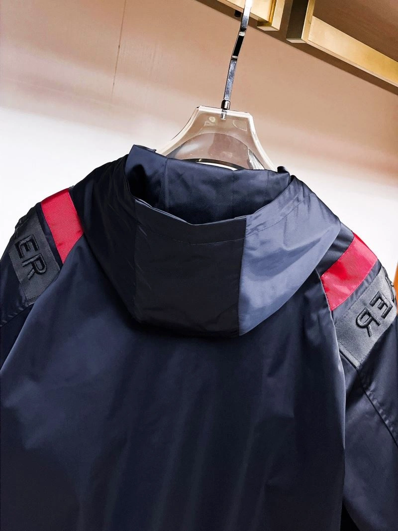 Moncler Outwear ZipUp 142151