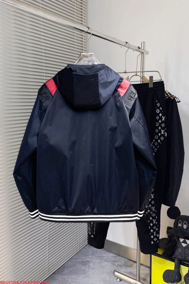 Moncler Outwear ZipUp 142151