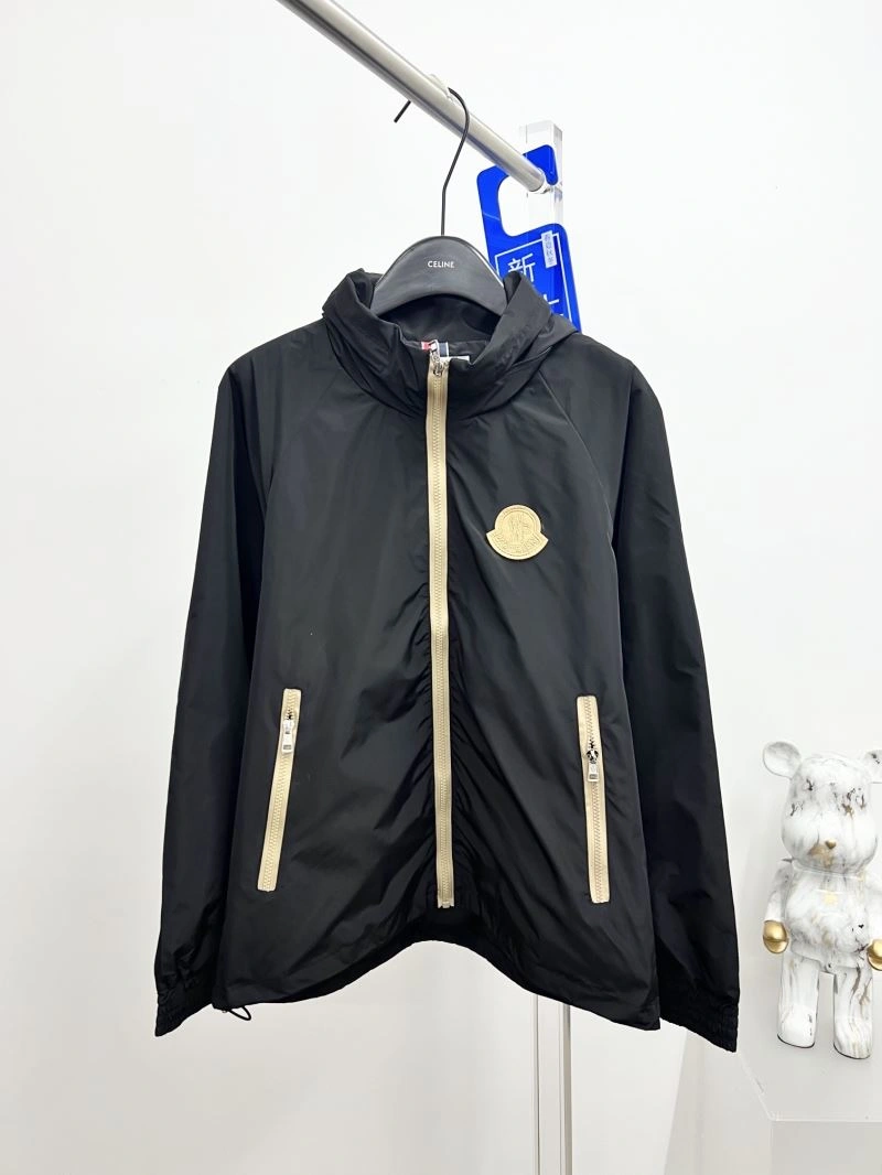 Moncler Outwear Supportive 142147
