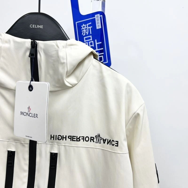 Sophisticated Moncler Outwear 142123