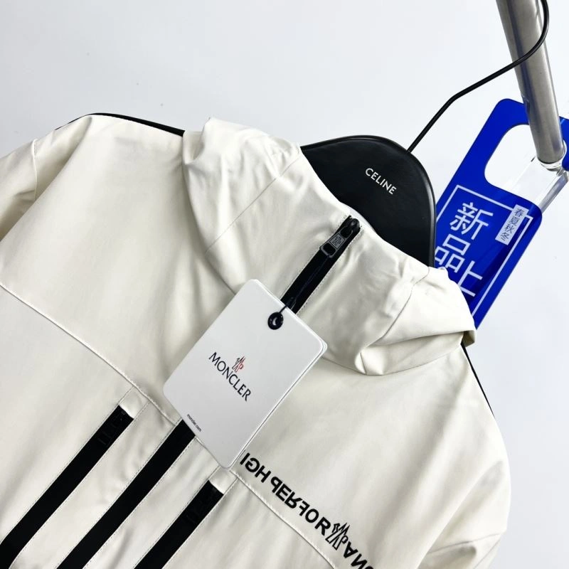 Sophisticated Moncler Outwear 142123