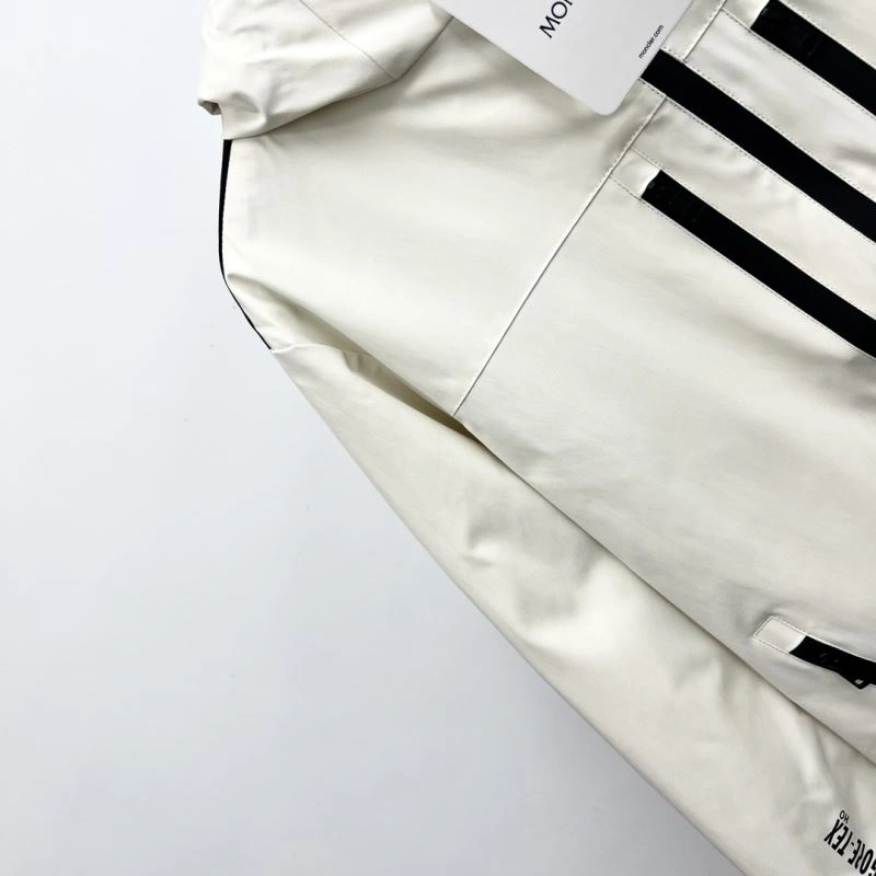 Sophisticated Moncler Outwear 142123