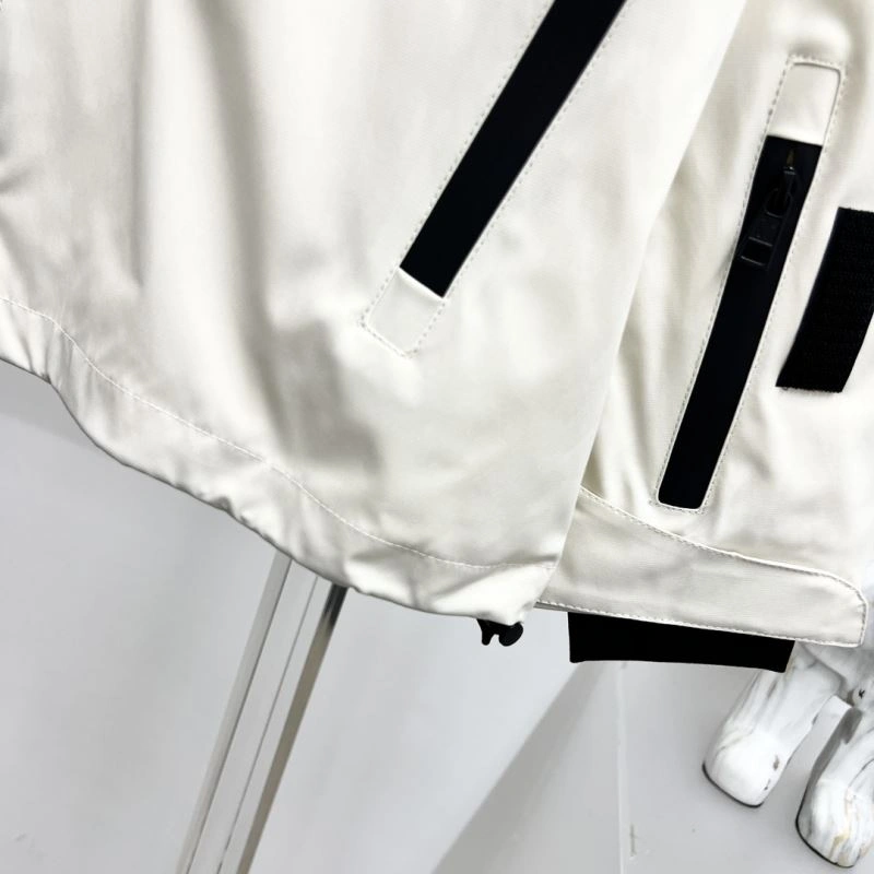 Sophisticated Moncler Outwear 142123