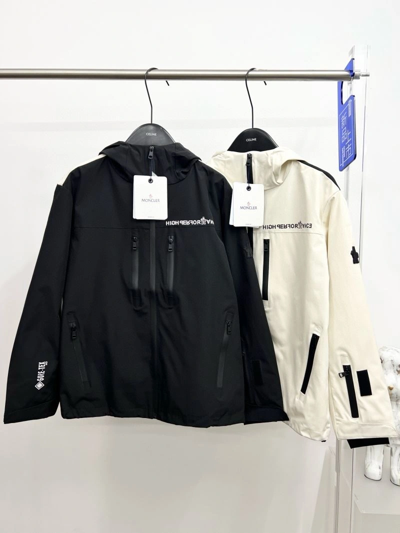 Moncler Outwear UrbanChic 142135