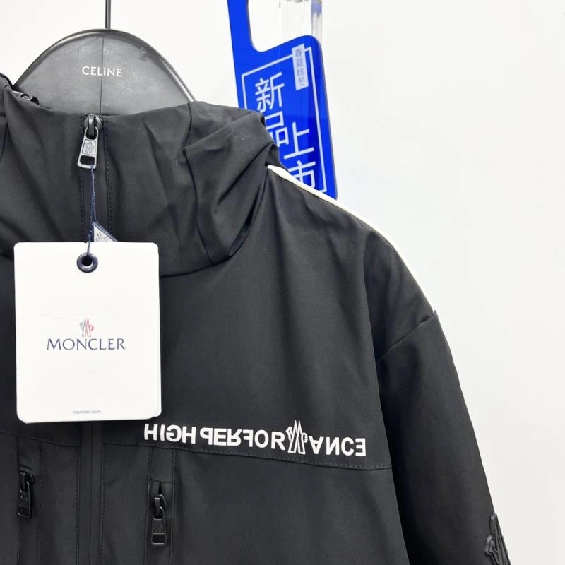 Moncler Outwear UrbanChic 142135