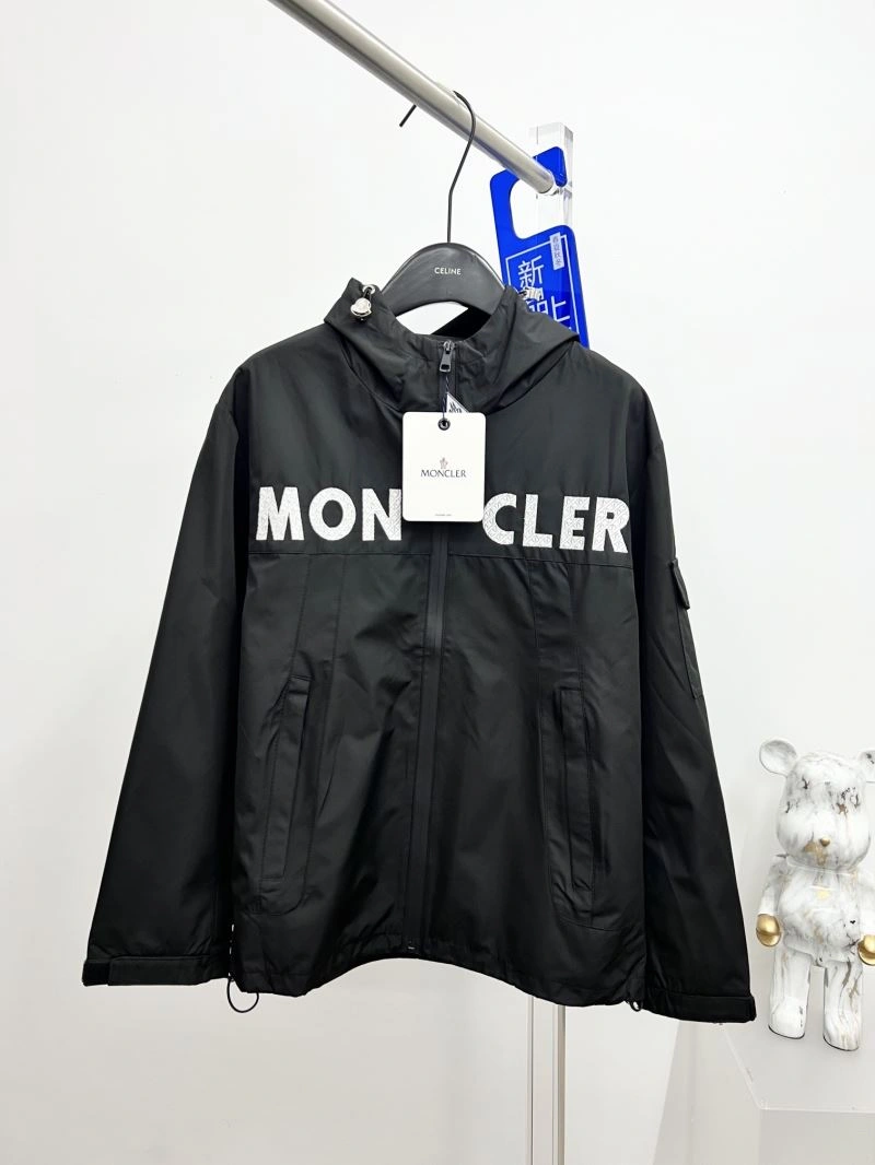 Flexible Moncler Outwear 142139