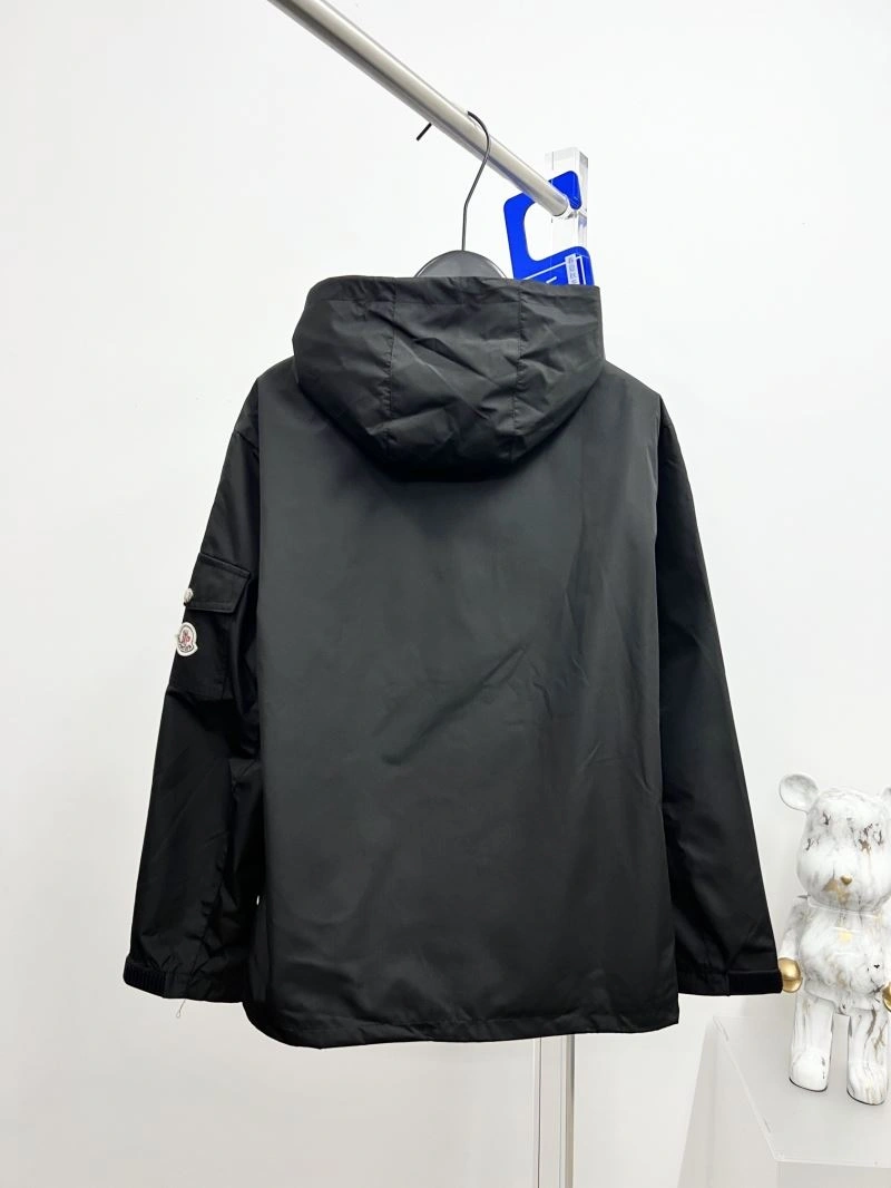 Flexible Moncler Outwear 142139