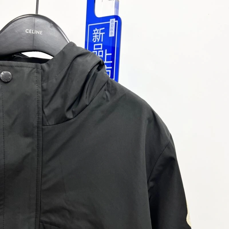 OdorResistant Moncler Outwear 142136