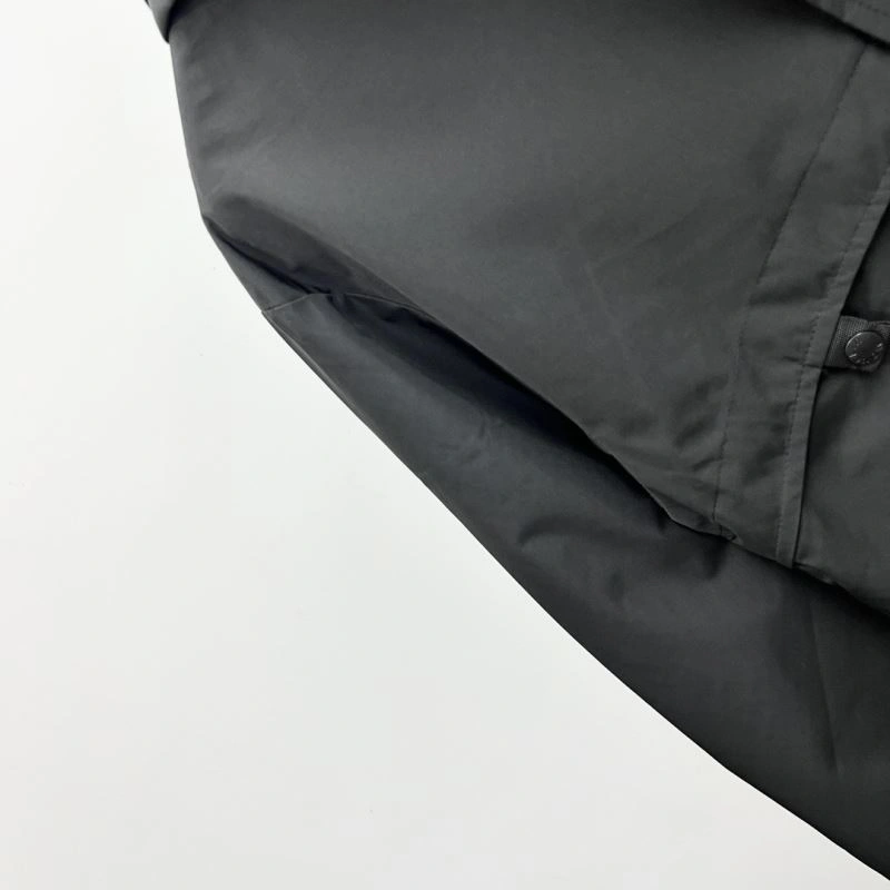 OdorResistant Moncler Outwear 142136