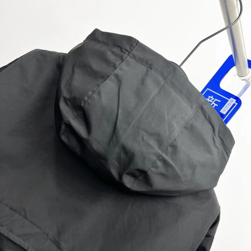 OdorResistant Moncler Outwear 142136