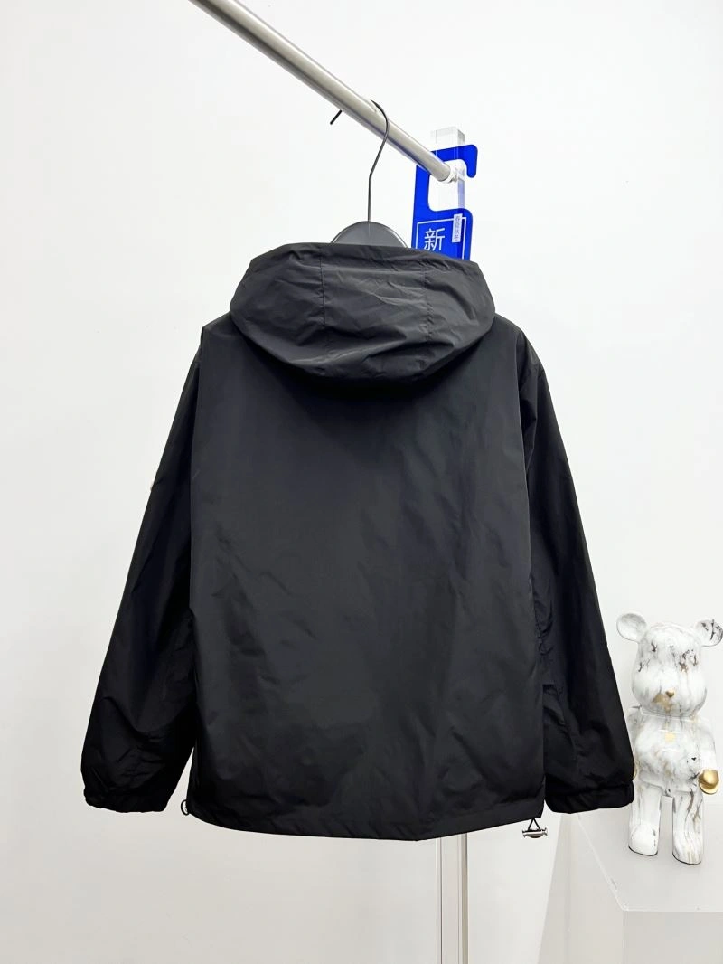 SmoothTexture Moncler Outwear 142191