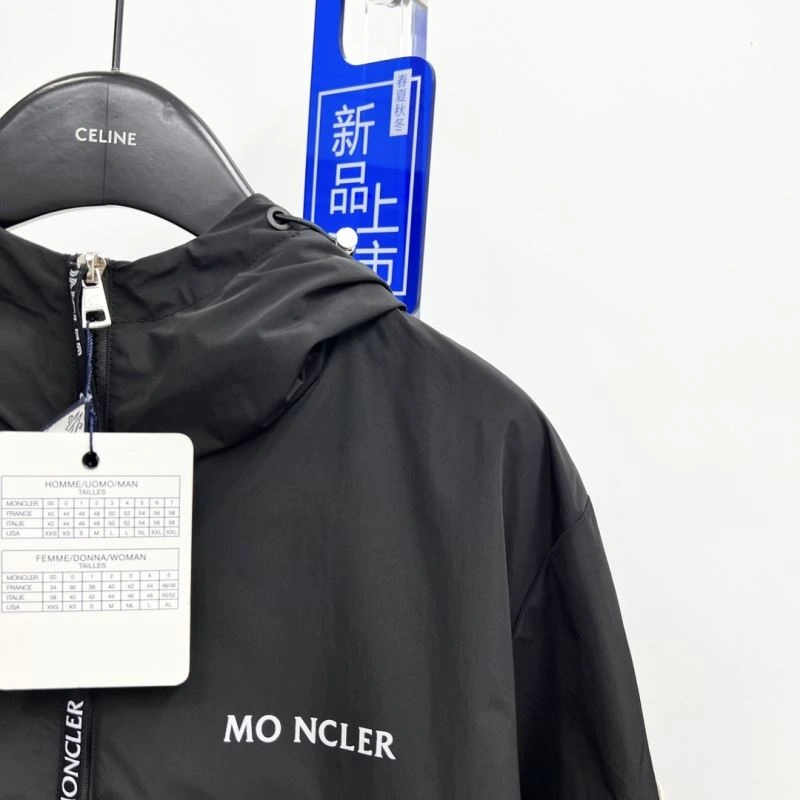 SmoothTexture Moncler Outwear 142191