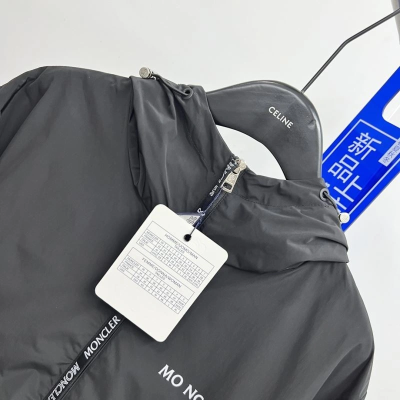 SmoothTexture Moncler Outwear 142191
