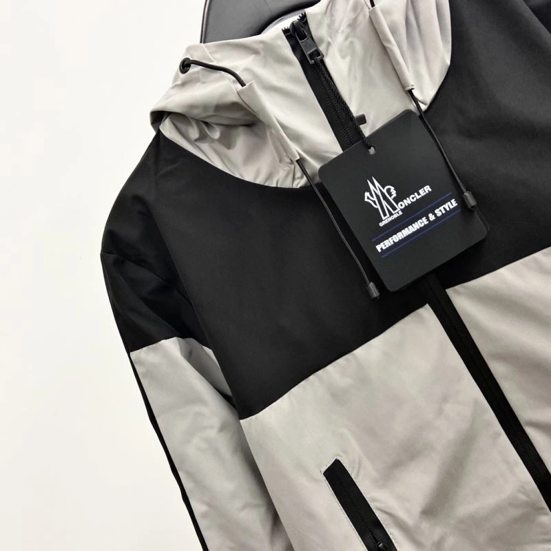 Breathable Moncler Outwear 142132